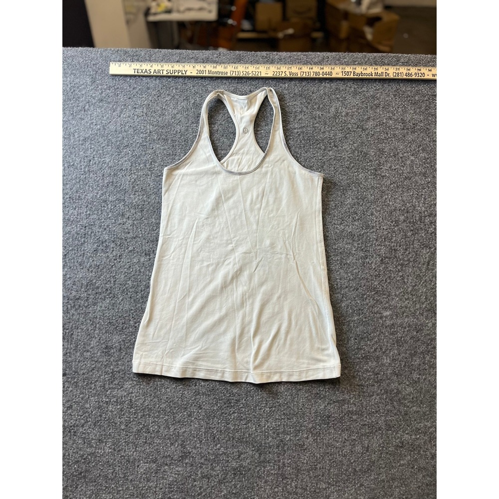 Lululemon Tank Top Womens Size 4 Light Gray Racerback Athletic Yoga Scoop Neck